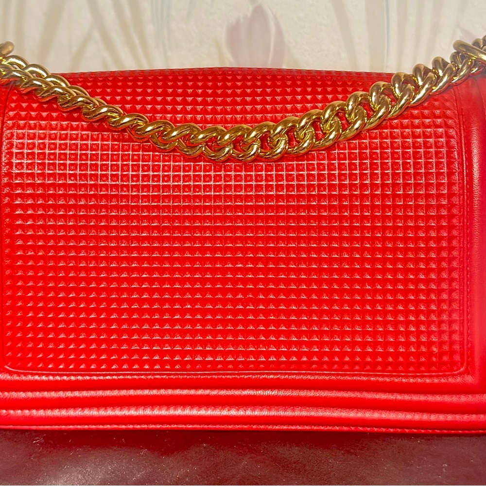 CHANEL Boy Bag Red Special Edition Leather Red - Picture 4 of 16